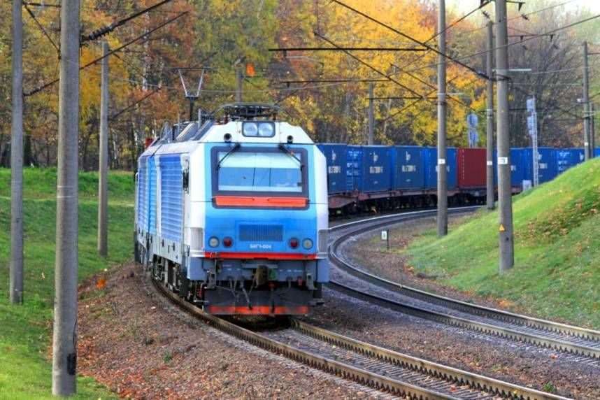 Трансибирийн Тээврийг Зохицуулах Зөвлөл "Монголын буухиа" чингэлэг тээврийн хурдан галт тэрэг аялж эхэлсний 19 жилийн ойн мэндчилгээ дэвшүүлжээ.